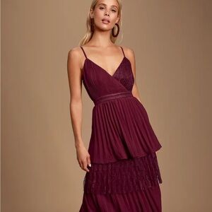 Lulu’s Date With a Daydream Burgundy
Pleated Lace Tiered Maxi Dress - NWT